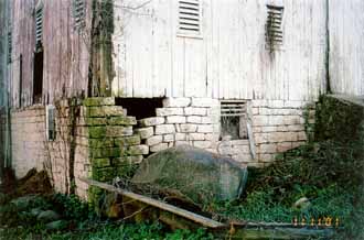 1857 Barn - Exterior