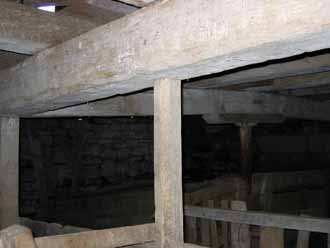 The Barn Log Photographs - August 20, 2004