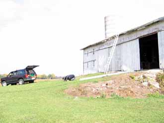 The Barn Log Photographs - October 22, 2004