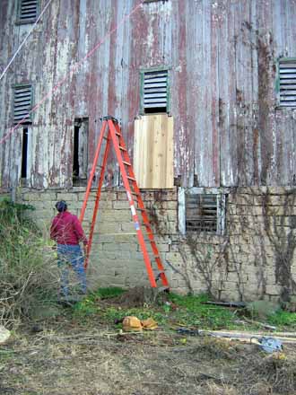 The Barn Log Photographs - November 10, 2004