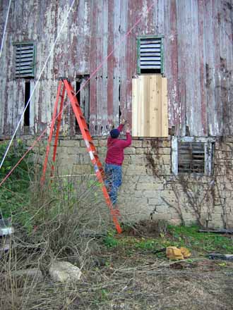 The Barn Log Photographs - November 10, 2004