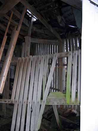 The Barn Log Photographs - November 22, 2004