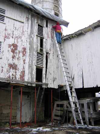 The Barn Log Photographs - February 20, 2005