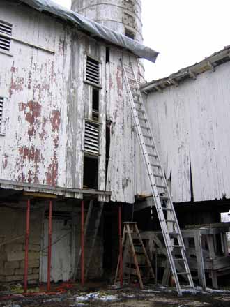 The Barn Log Photographs - February 20, 2005