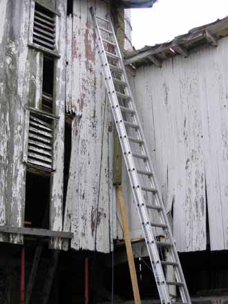 The Barn Log Photographs - February 21, 2005