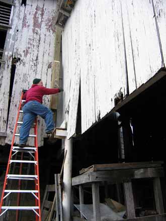 The Barn Log Photographs - February 26, 2005