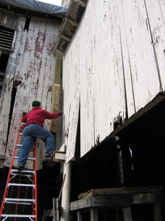 The Barn Log Photographs - February 26, 2005