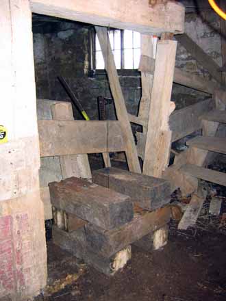 The Barn Log Photographs - March 19, 2005