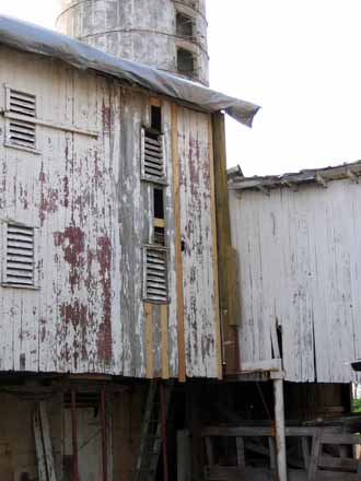 The Barn Log Photographs - May 9, 2005