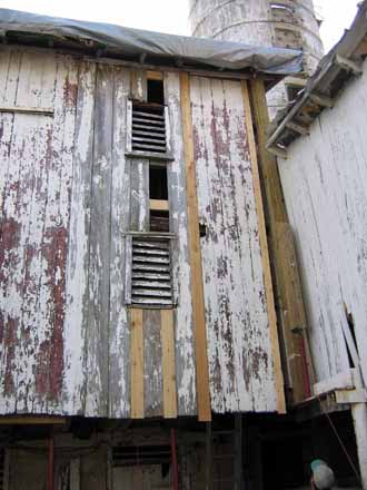 The Barn Log Photographs - May 9, 2005