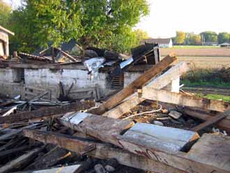 The Barn Log Photographs - November 1, 2005