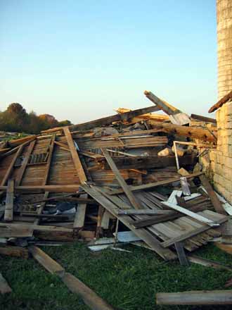 The Barn Log Photographs - November 1, 2005