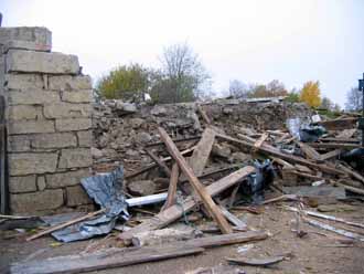 The Barn Log Photographs - November 5, 2005