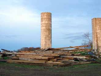 The Barn Log Photographs - November 9, 2005