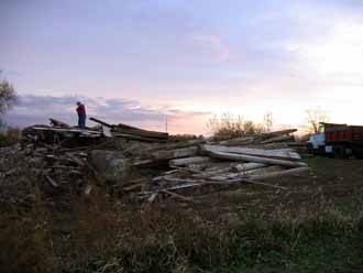 The Barn Log Photographs - November 9, 2005