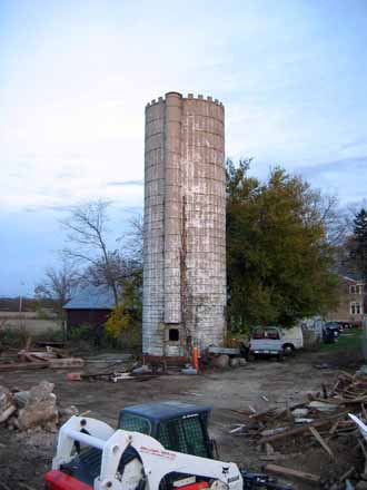 The Barn Log Photographs - November 9, 2005